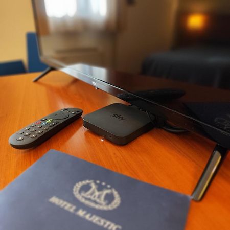 Hotel Majestic San Giuliano Milanese Buitenkant foto